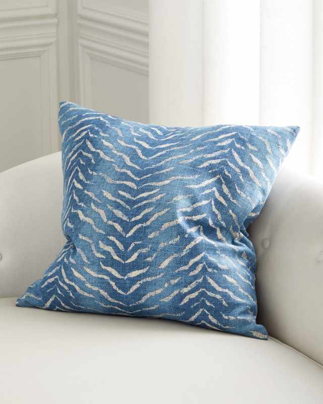 Ruolan Animal-Print Pillow